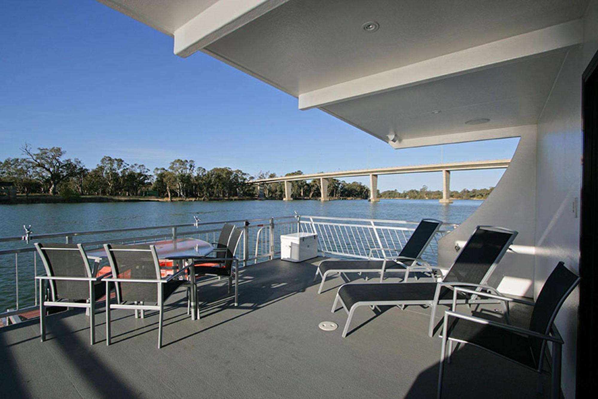 All Seasons Houseboats Hotel Mildura Exterior photo